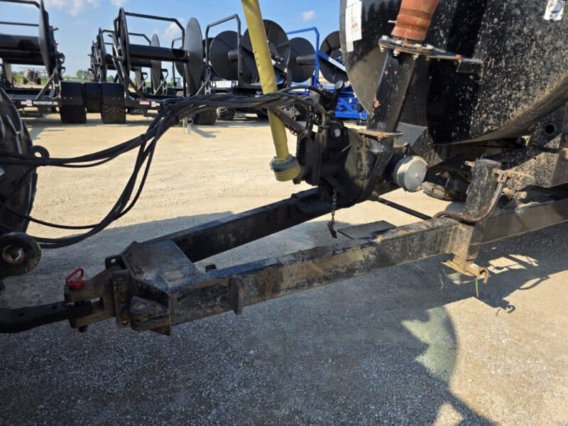 Balzer 6000 Gallon Tandem Round Tanker w. Rear Steerable Axle