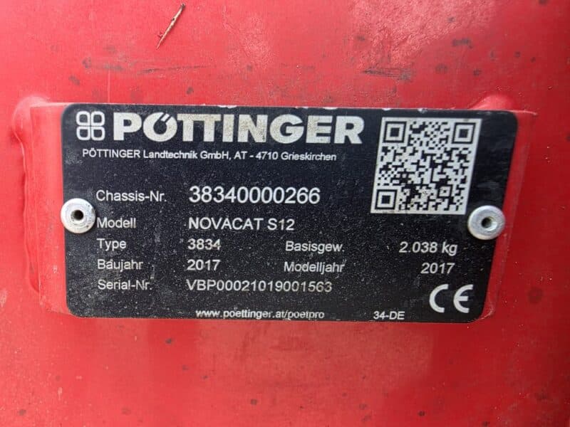 Pottinger Triple Mower Novacat S12 with 351 Alpha Motion Front Mower.