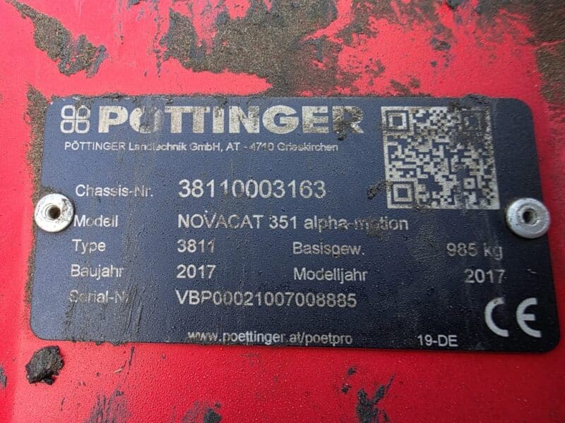 Pottinger Triple Mower Novacat S12 with 351 Alpha Motion Front Mower.
