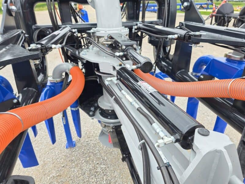 New 56′ Dribble Bar w. H.D. 8″ Stinger w. Mini Manifolds to 4″ Hoses