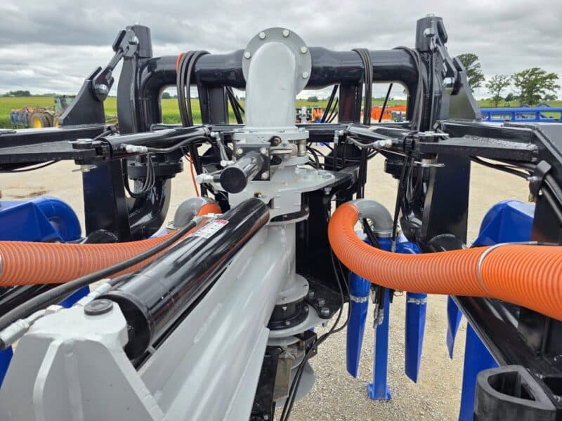 New 56′ Dribble Bar w. H.D. 8″ Stinger w. Mini Manifolds to 4″ Hoses