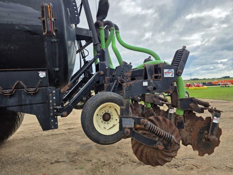 Dietrich Series 70 Toolbar, 6 Row Units w. Closers. Balzer Linkage and Gauge Wheels