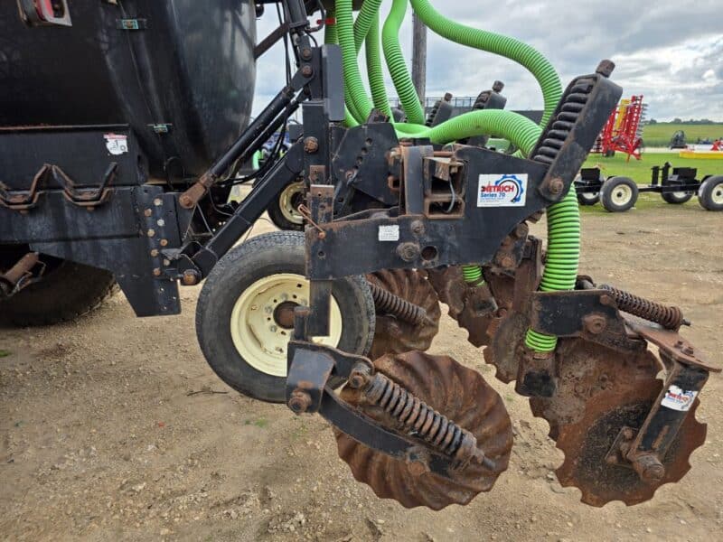 Dietrich Series 70 Toolbar, 6 Row Units w. Closers. Balzer Linkage and Gauge Wheels