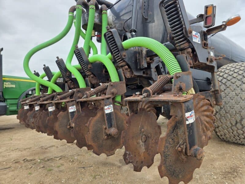 Dietrich Series 70 Toolbar, 6 Row Units w. Closers. Balzer Linkage and Gauge Wheels