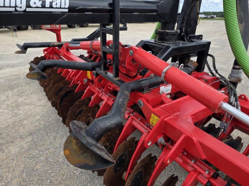 Phil’s Pumping 20′ Pottinger Disc Manure Incorporator w. 6″ Swing pipe