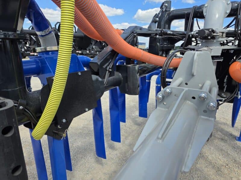48′ Dribble Bar w. H.D. 6″ Stinger w. Mini Manifolds to 4″ Hoses