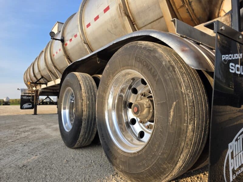 U-4830 1997 Brenner 6800 Gallon Stainless Steel Semi Tanker