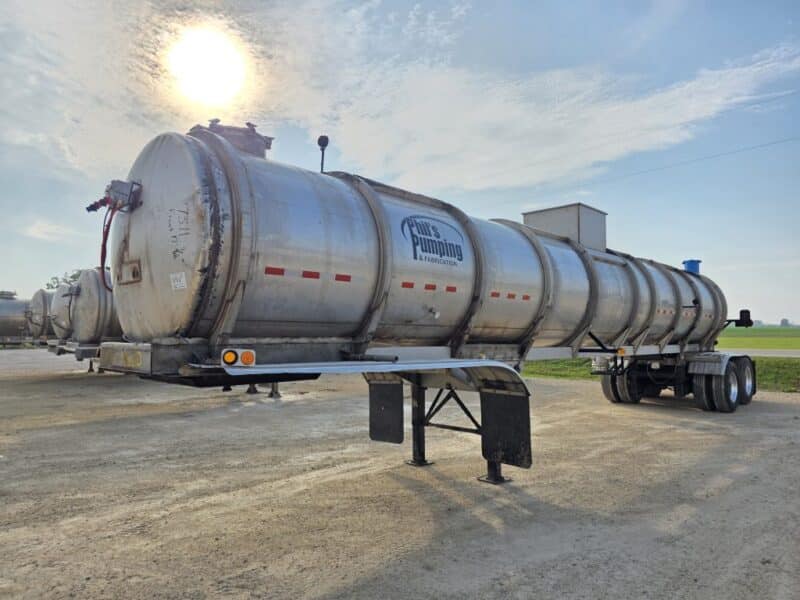 U-4830 1997 Brenner 6800 Gallon Stainless Steel Semi Tanker