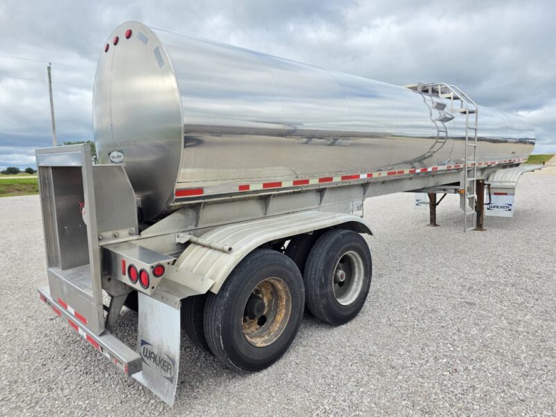#35 2000 Walker 6250 Gallon Stainless Steel Semi Tanker