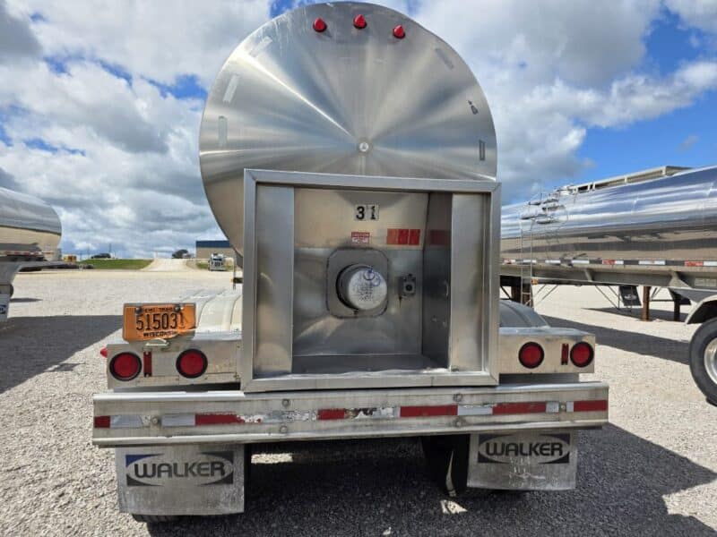 #31 1990 Walker 6200 Gallon Stainless Steel Semi Tanker