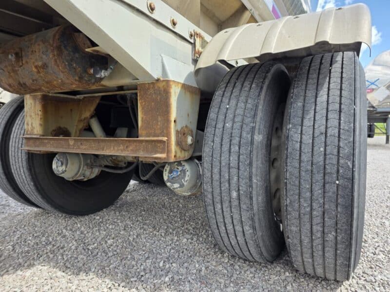 #31 1990 Walker 6200 Gallon Stainless Steel Semi Tanker