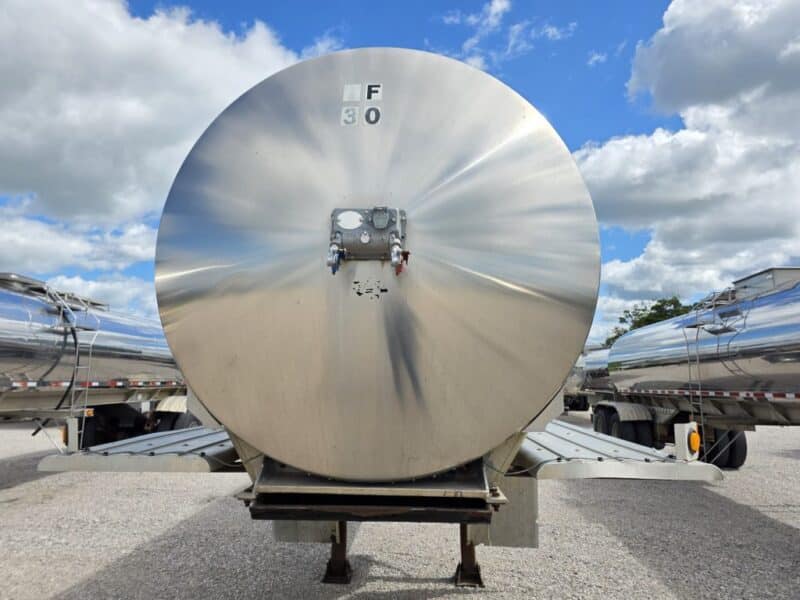 #30 1990 Walker 6200 Gallon Stainless Steel Semi Tanker