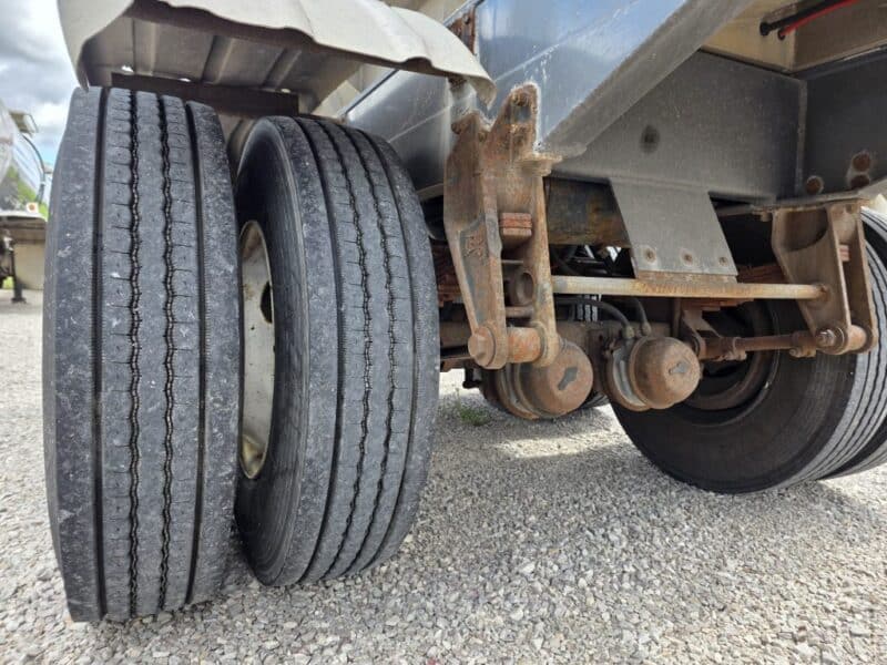#30 1990 Walker 6200 Gallon Stainless Steel Semi Tanker