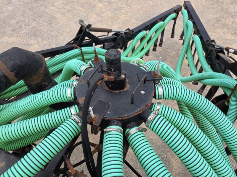 42′ Dribble Bar For Tractor Mounted Stinger
