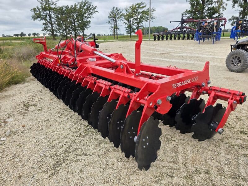 20′ Pottinger TerraDisc 6001K