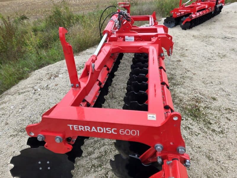 20′ Pottinger TerraDisc 6001K