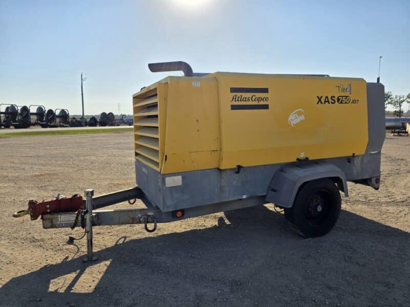 AC-102 750 CFM 2012 Atlas Copco 6.8L John Deere Engine Air Compressor