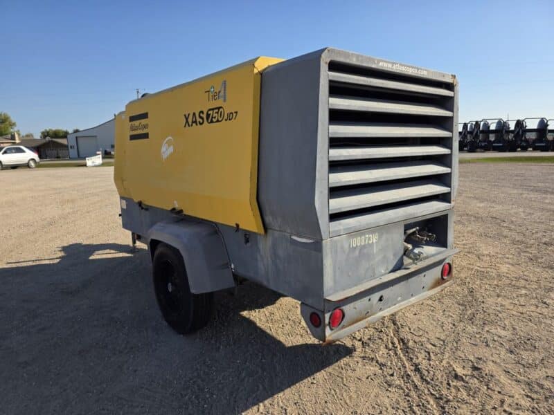 AC-102 750 CFM 2012 Atlas Copco 6.8L John Deere Engine Air Compressor