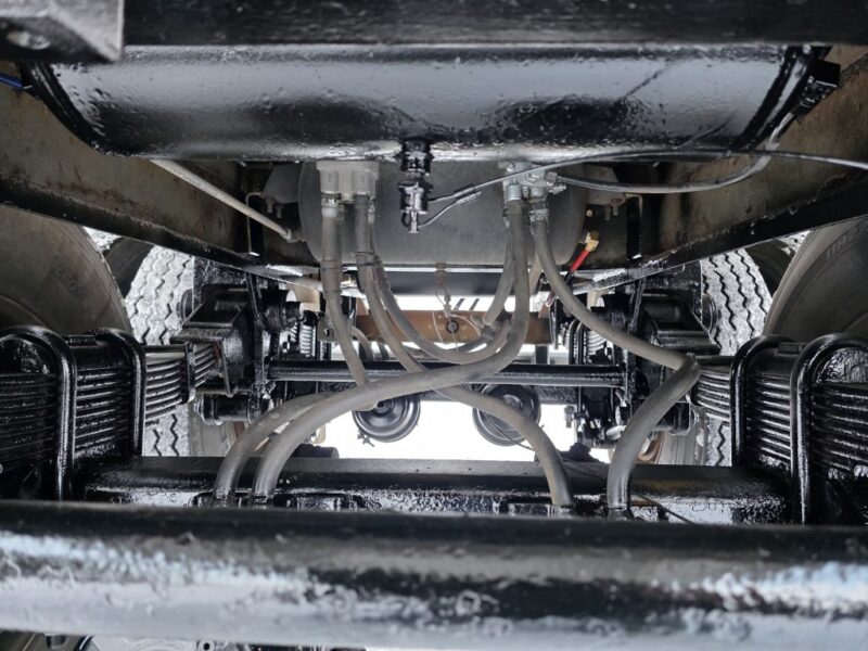 U-4832 1989 Sunshine 7000 Gallon Stainless Steel Semi Tanker