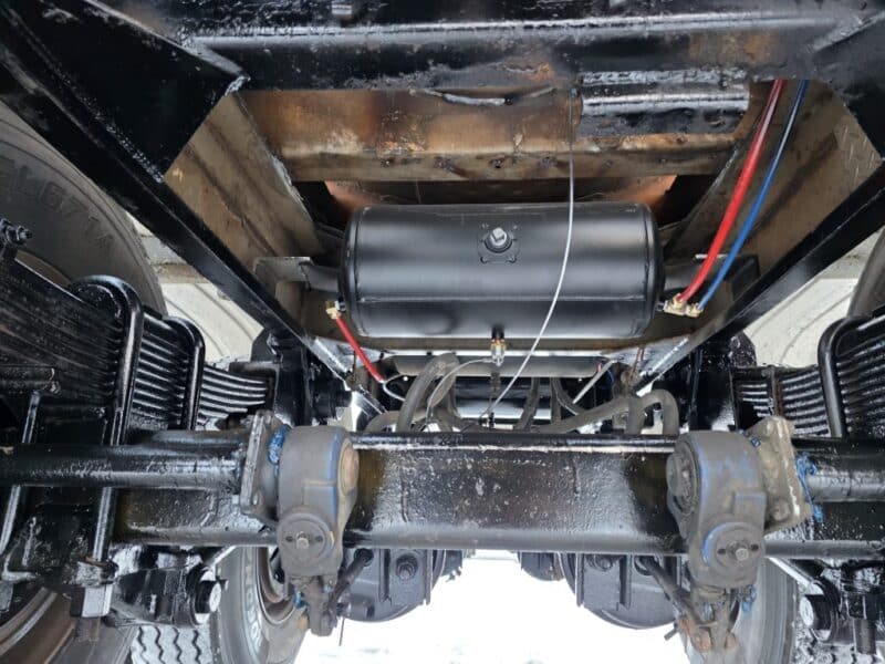 U-4832 1989 Sunshine 7000 Gallon Stainless Steel Semi Tanker