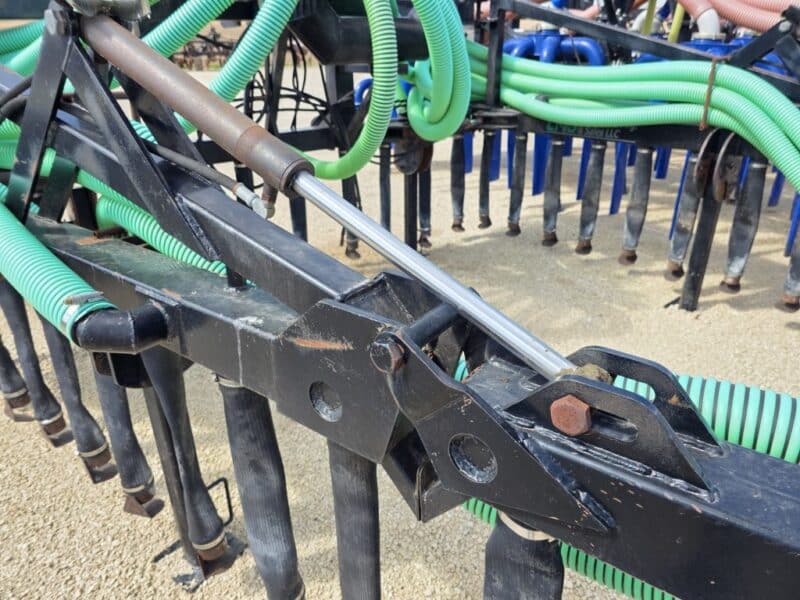 42′ Dribble Bar For Tractor Mounted Stinger