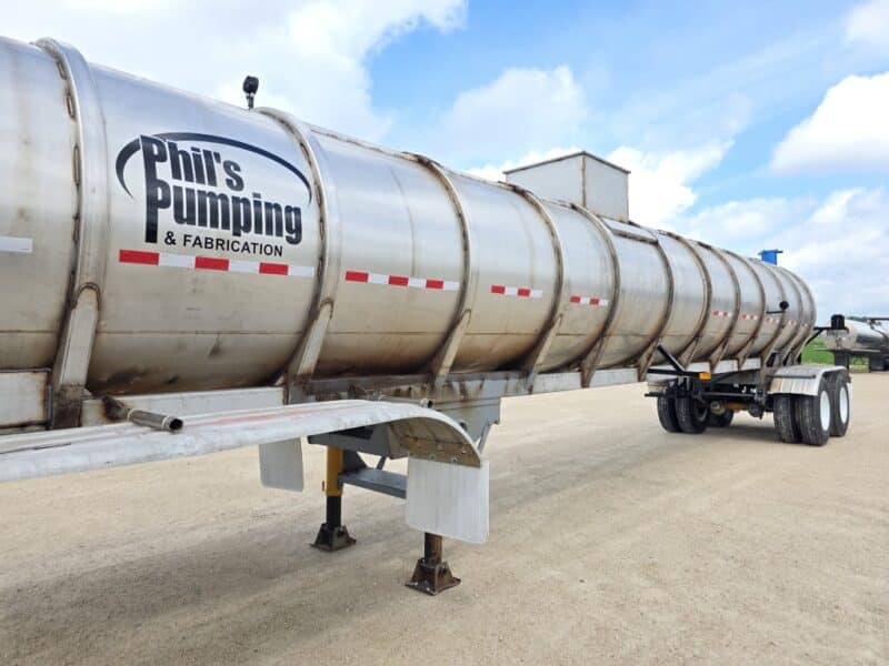 20″ Swivel Tube U-4834 1993 Kroehnert 7200 Gallon Stainless Steel Semi Tanker