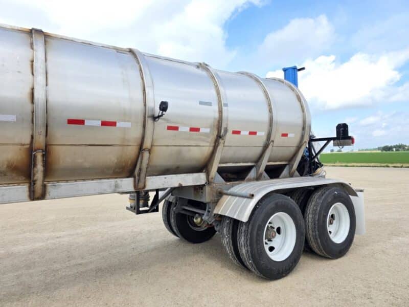 20″ Swivel Tube U-4834 1993 Kroehnert 7200 Gallon Stainless Steel Semi Tanker