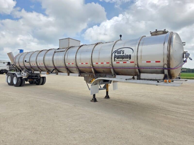 20″ Swivel Tube U-4834 1993 Kroehnert 7200 Gallon Stainless Steel Semi Tanker
