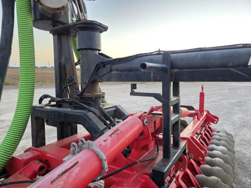 Phil’s Pumping 20′ Pottinger Disc Manure Incorporator w. 6″ Stinger
