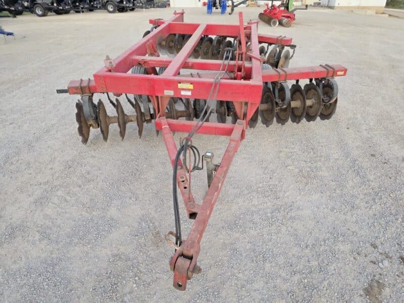 Wil-Rich 12′ 6″ Offset Disk. Hydraulic Lift Dual Implement Tires.