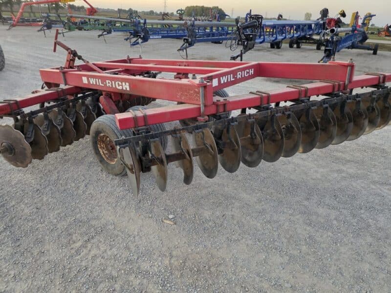 Wil-Rich 12′ 6″ Offset Disk. Hydraulic Lift Dual Implement Tires.