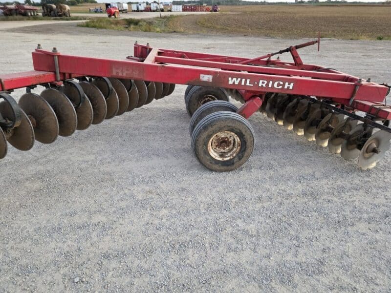 Wil-Rich 12′ 6″ Offset Disk. Hydraulic Lift Dual Implement Tires.