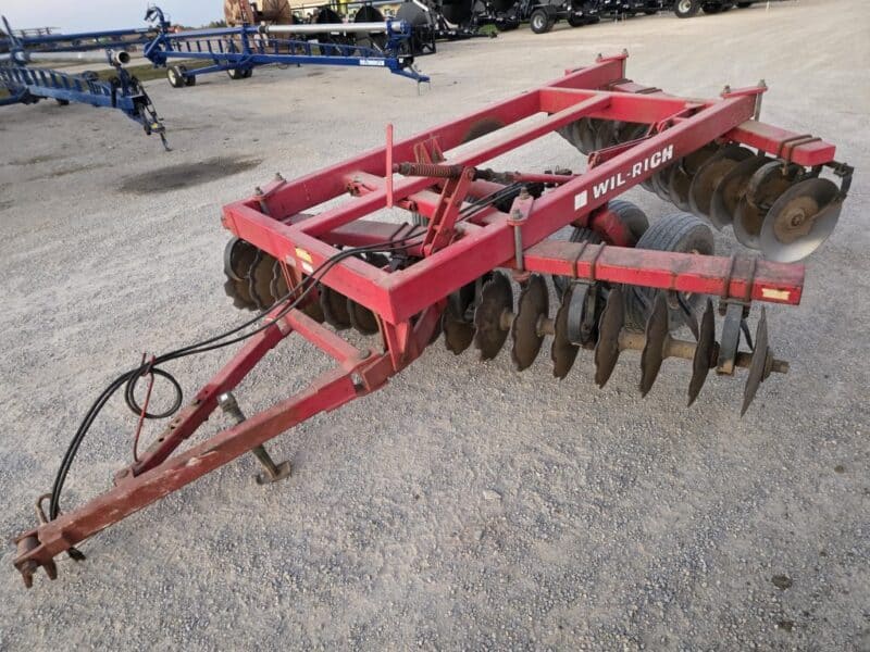 Wil-Rich 12′ 6″ Offset Disk. Hydraulic Lift Dual Implement Tires.