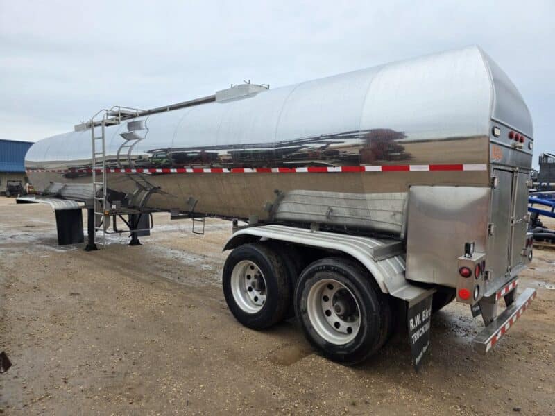 U-4839 2001 Brenner 7200 Gallon Stainless Steel Semi Tanker