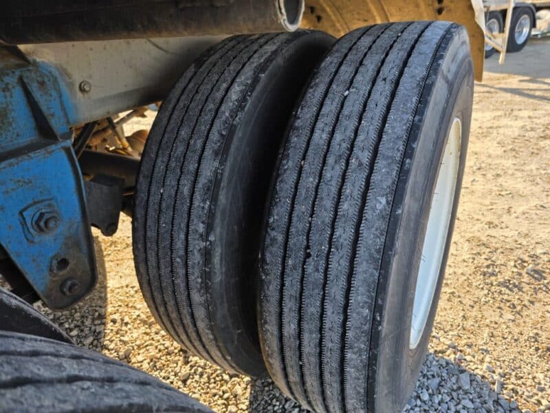 U-4845 1994 Polar 7000 Gallon Stainless Steel Semi Tanker U-4845 1994 Polar 7000 Gallon Stainless Steel Semi Tanker