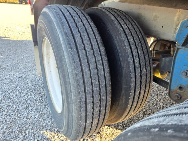 U-4845 1994 Polar 7000 Gallon Stainless Steel Semi Tanker U-4845 1994 Polar 7000 Gallon Stainless Steel Semi Tanker