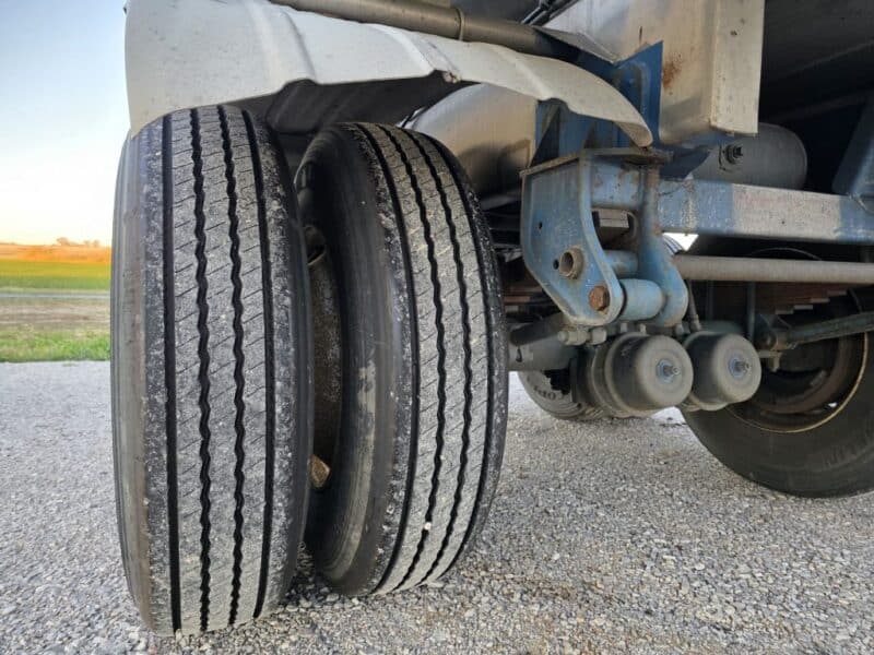 U-4844 1994 Polar 7000 Gallon Stainless Steel Semi Tanker U-4844 1994 Polar 7000 Gallon Stainless Steel Semi Tanker