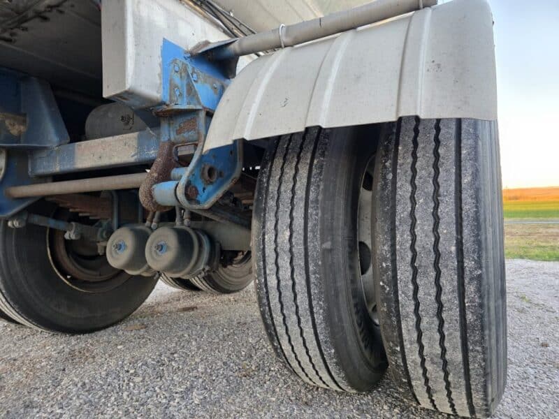 U-4844 1994 Polar 7000 Gallon Stainless Steel Semi Tanker U-4844 1994 Polar 7000 Gallon Stainless Steel Semi Tanker