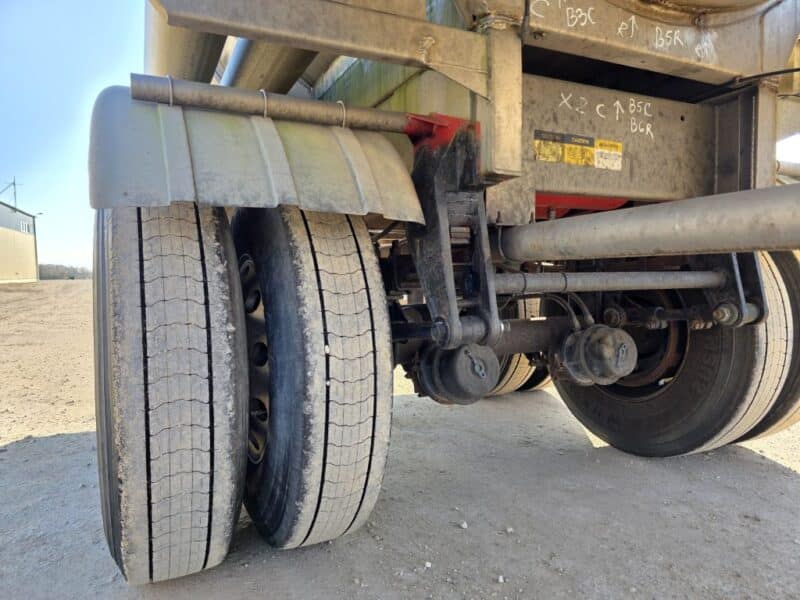 U-4840 1995 Bar-Bel 7500 Gallon Stainless Steel Semi Tanker