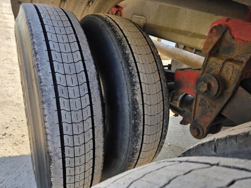 U-4840 1995 Bar-Bel 7500 Gallon Stainless Steel Semi Tanker