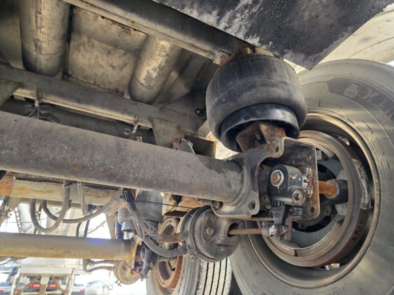 U-4843 2001 TremCar 6700 Gallon Stainless Steel Semi Tanker U-4843 2001 TremCar 6700 Gallon Stainless Steel Semi Tanker