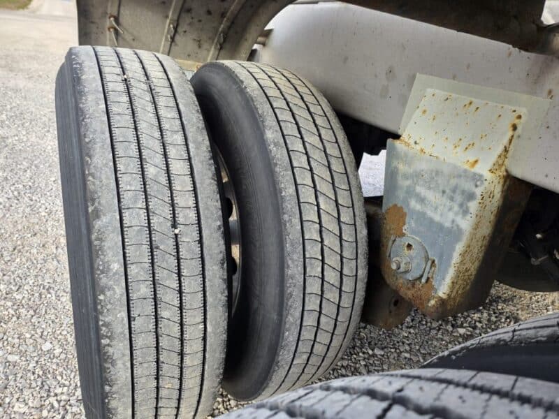 U-4843 2001 TremCar 6700 Gallon Stainless Steel Semi Tanker U-4843 2001 TremCar 6700 Gallon Stainless Steel Semi Tanker