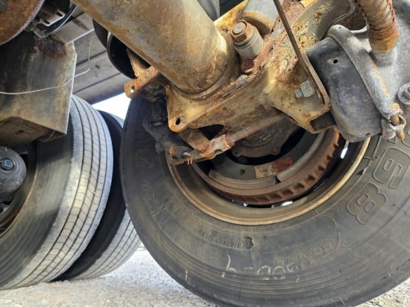 U-4843 2001 TremCar 6700 Gallon Stainless Steel Semi Tanker U-4843 2001 TremCar 6700 Gallon Stainless Steel Semi Tanker