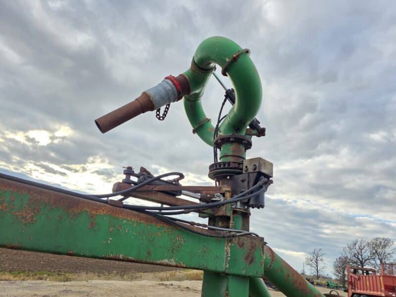 52′ Lagoon Pump with Dual 6″ Outlet Housing. 8″ Discharge Pipe