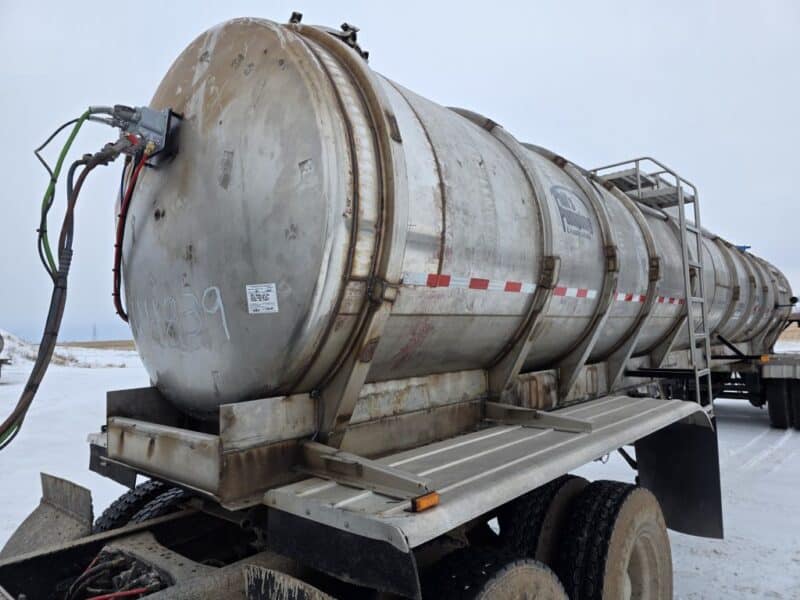 U-4839 2001 Brenner 7200 Gallon Stainless Steel Semi Tanker