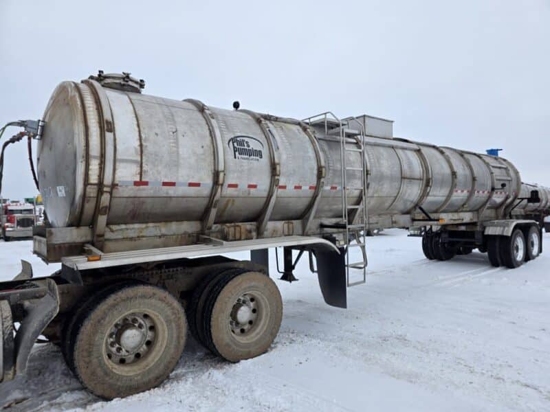 U-4839 2001 Brenner 7200 Gallon Stainless Steel Semi Tanker