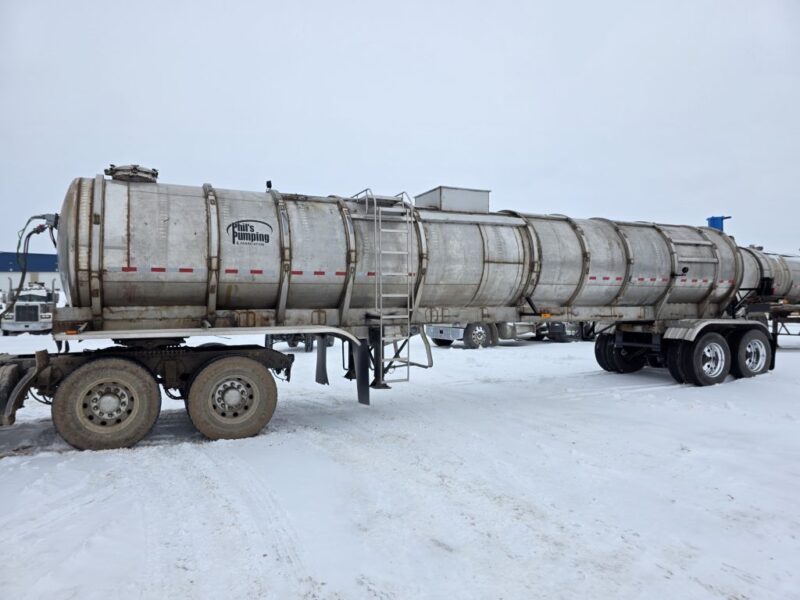 U-4839 2001 Brenner 7200 Gallon Stainless Steel Semi Tanker