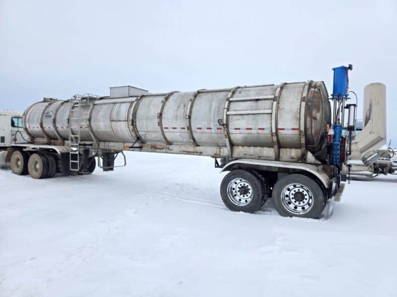 U-4839 2001 Brenner 7200 Gallon Stainless Steel Semi Tanker