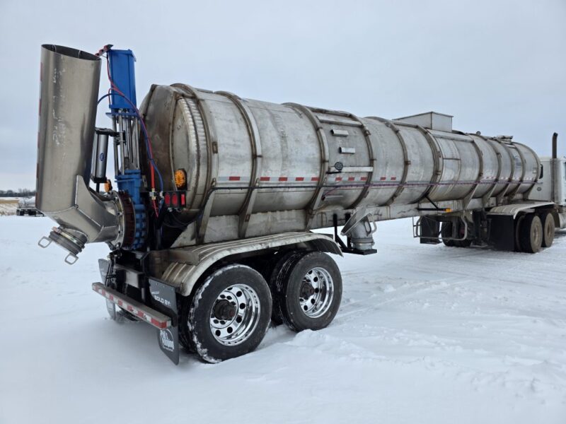 U-4839 2001 Brenner 7200 Gallon Stainless Steel Semi Tanker