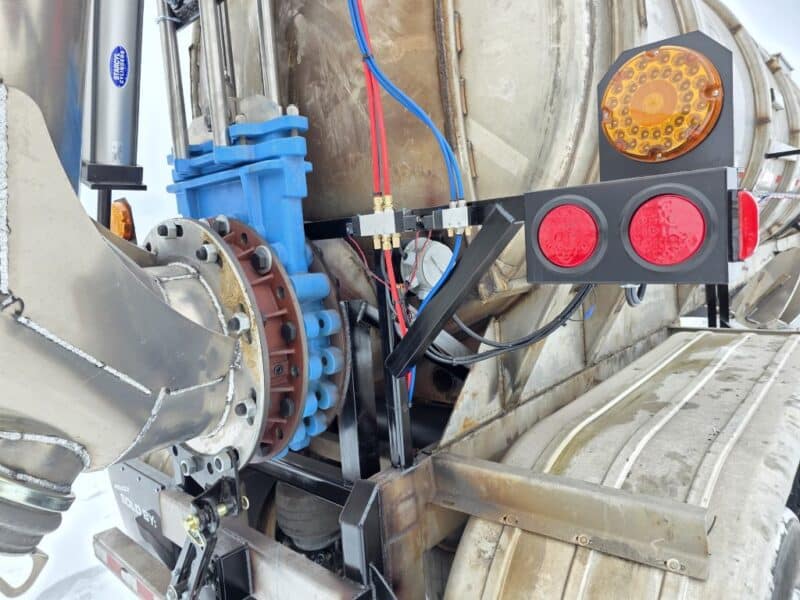 U-4839 2001 Brenner 7200 Gallon Stainless Steel Semi Tanker